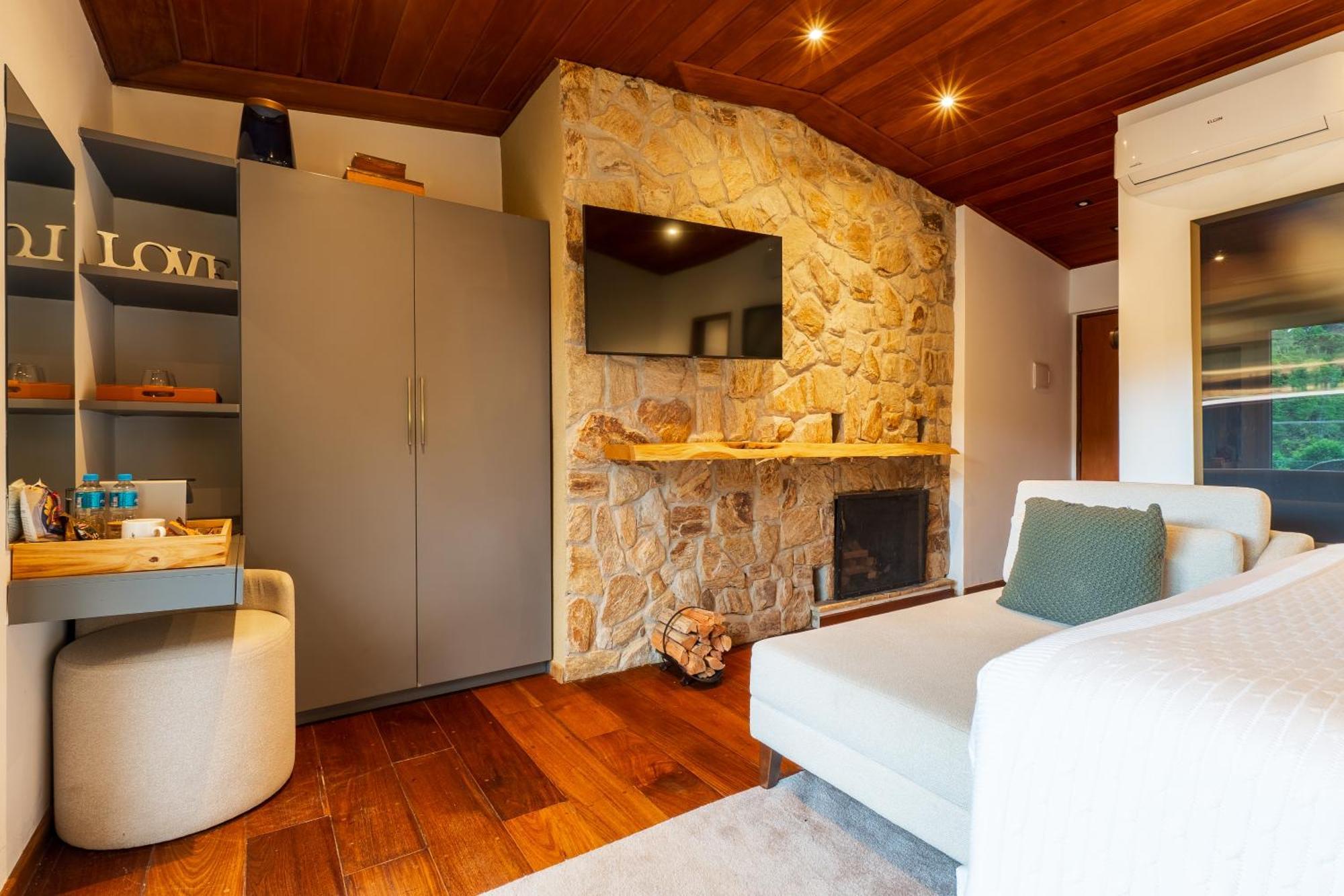Pousada Boutique Figueira Da Serra Кампус-ду-Жордау Экстерьер фото